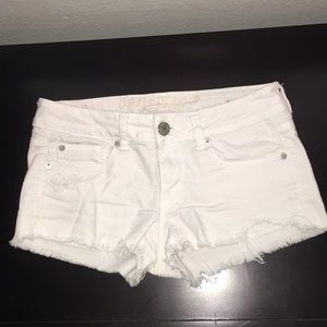 white american eagle shorts
